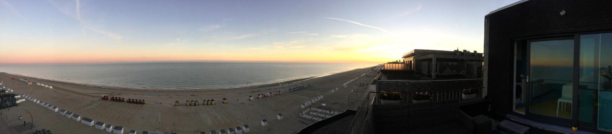 Zeedijk44 - Frontal Sea View Penthouse Lägenhet De Panne Exteriör bild